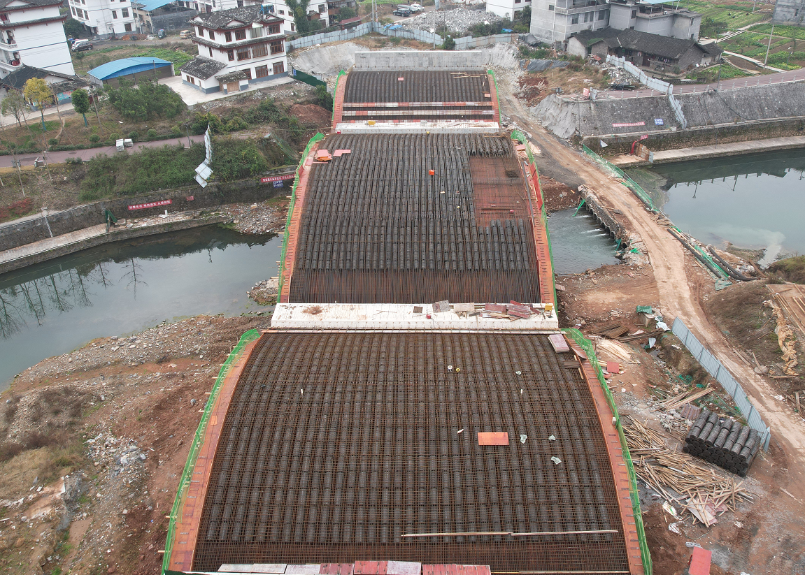 龙山县民安街道城市棚户区改造项目二期及配套基础设施项目（二期）工程